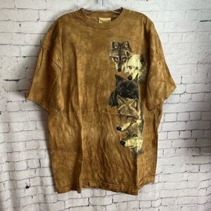 The Mountain size XL tan short sleeve shirt with wolves